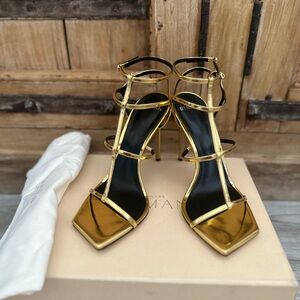 Alexandre Birman Amanda 100 Sandal Stilletto Heels in Golden - Size IT 38